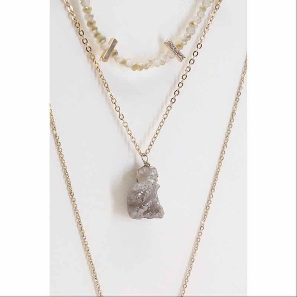 LAST ONE! Layered Necklace - Picture 2 of 4